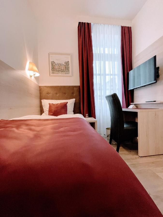 Das Hotel Krone Koenigswinter Luaran gambar