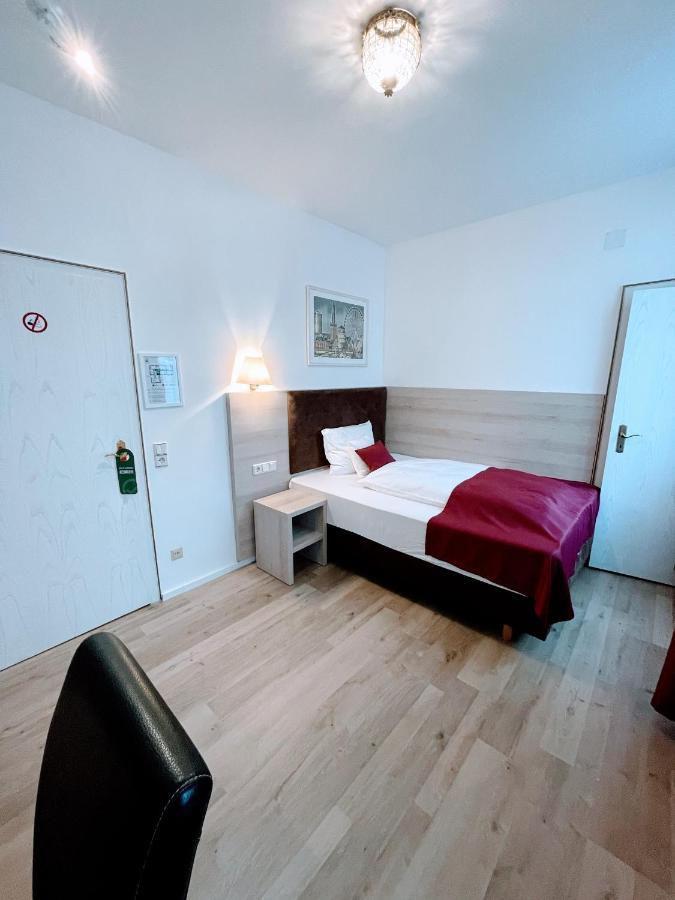 Das Hotel Krone Koenigswinter Luaran gambar