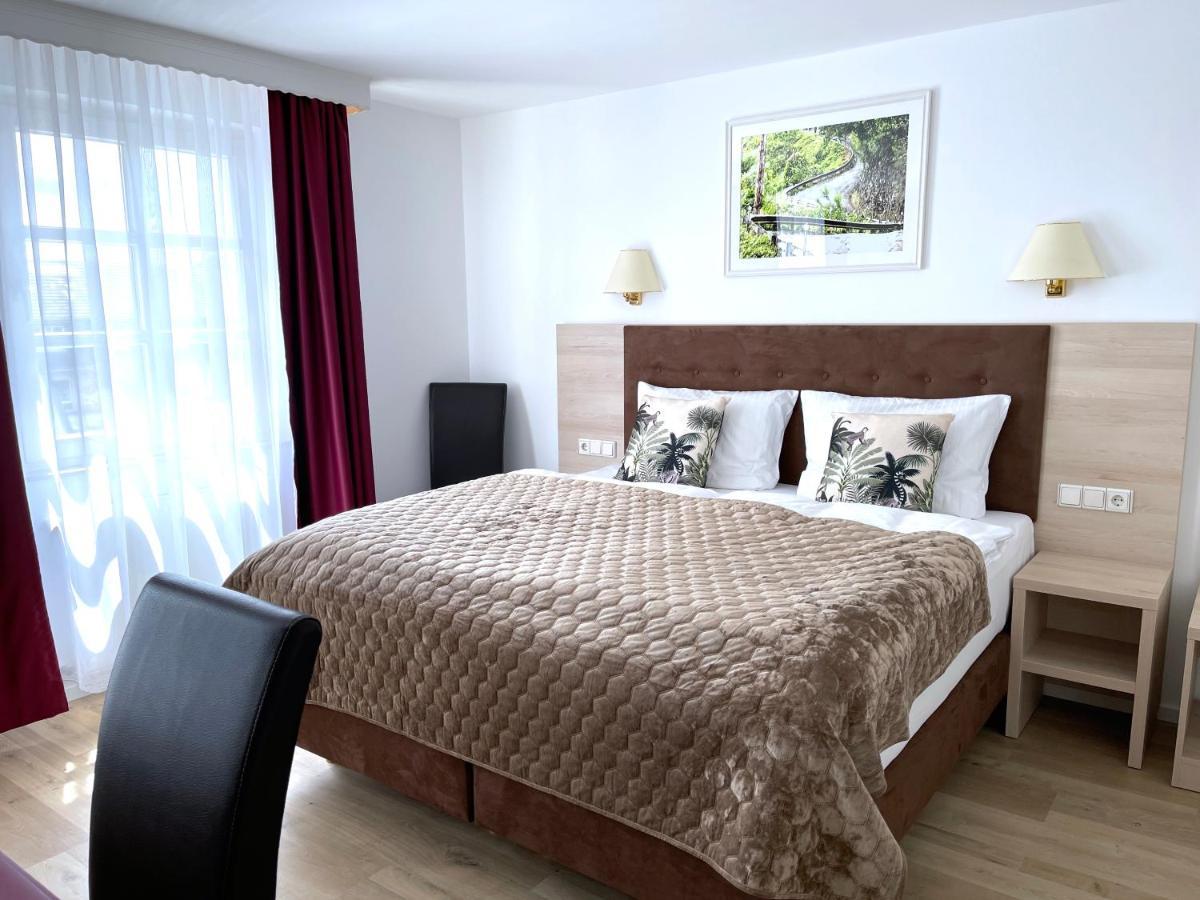 Das Hotel Krone Koenigswinter Luaran gambar