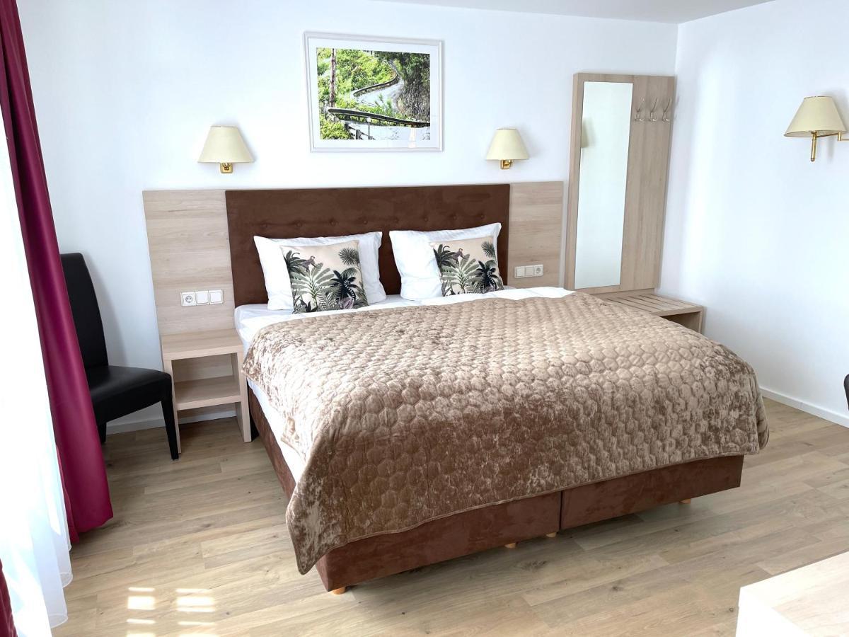 Das Hotel Krone Koenigswinter Luaran gambar