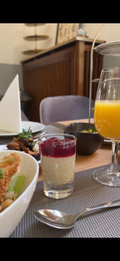 Das Hotel Krone Koenigswinter Luaran gambar